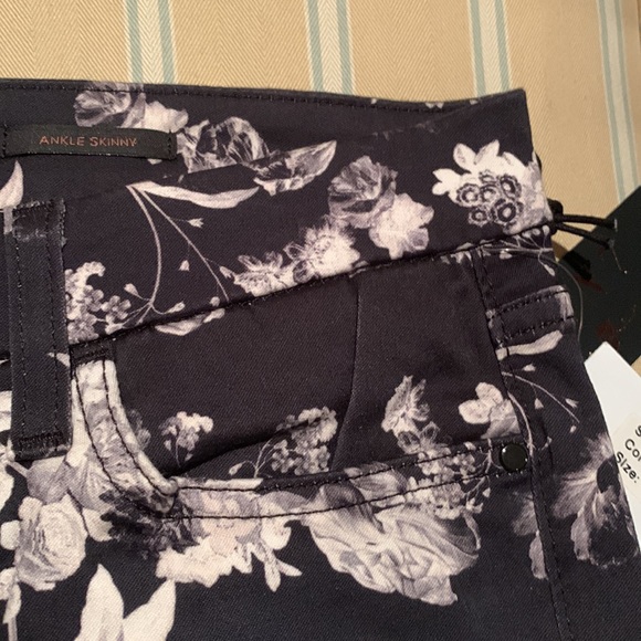 JEN 7 FOR ALL MANKIND SPECIAL DYED ANKLE SKINNY JEANS BLACK WHITE GRAY FLORAL - Picture 9 of 15